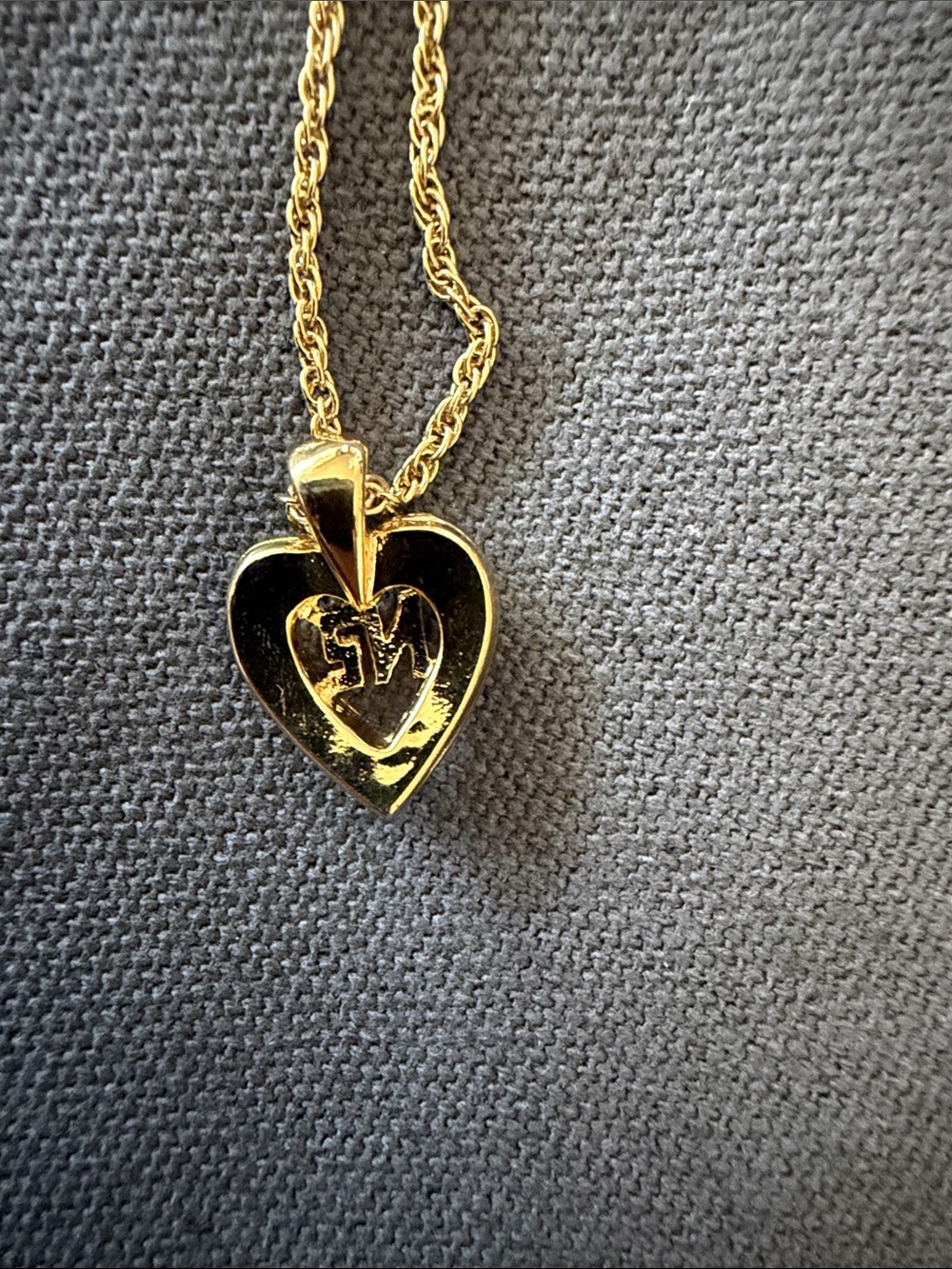 Nina Ricci Gold Heart Pendant Necklace with Accent and Crystal Halo - Picture 4 of 11
